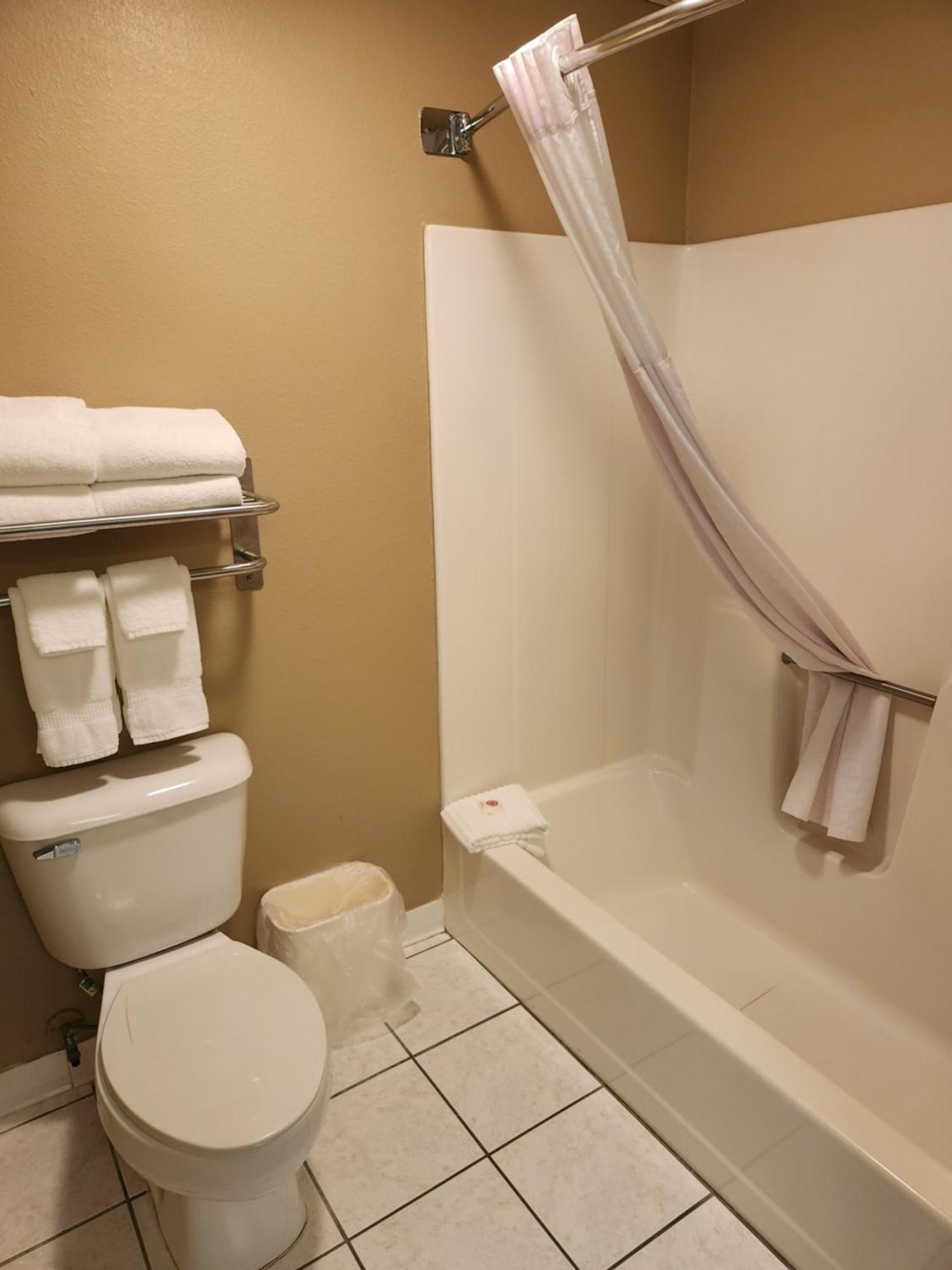 Eagle Ridge 3*